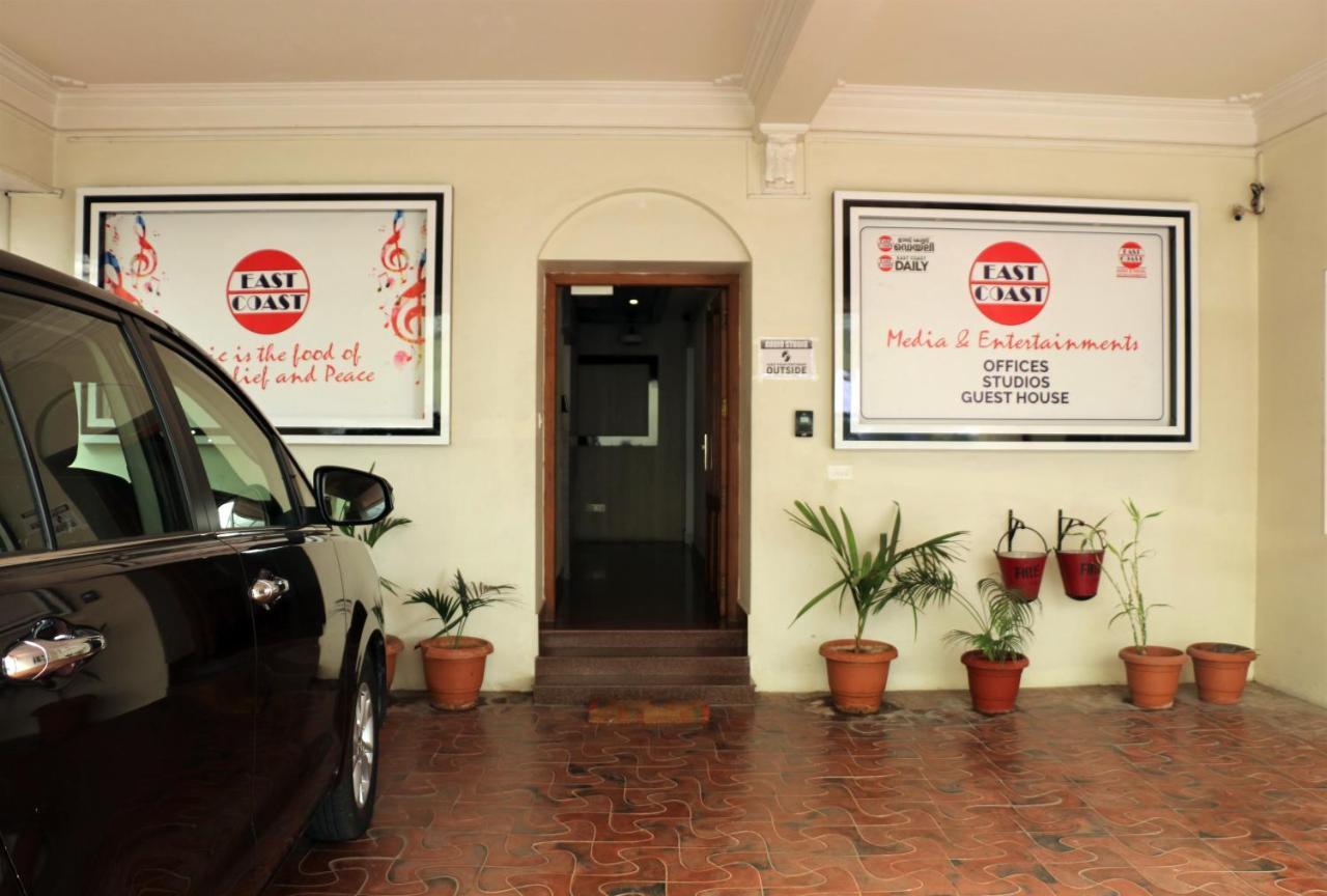 East Coast Hotel Thiruvananthapuram Buitenkant foto